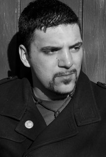 Актер Райан Культрера