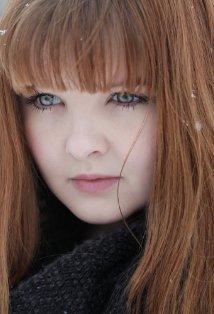 Актер Поппи Картер