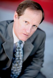 Актер Том Бубриг