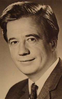 Актер Алексей Консовский