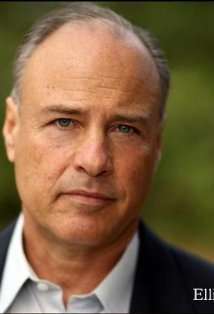 Актер Эллиотт Грей