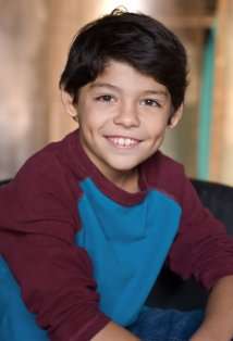 Актер Люсиус Хойос