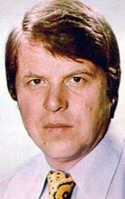 Актер Михаил Кокшенов