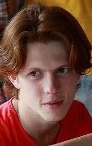 Актер Алишер Умаров