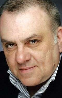 Актер Винсент Куратола