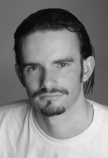 Актер Стивен Джон Найс