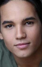 Актер Александр Эксимо