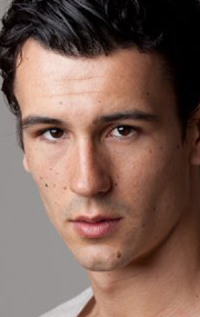 Актер Пол Блэк