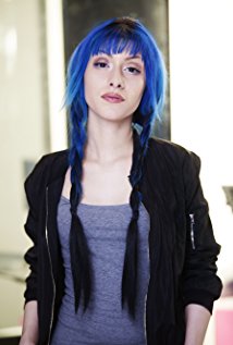 Актер Lovina Yavari