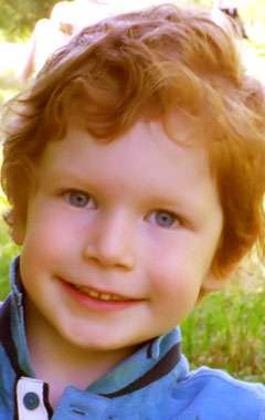 Актер Арсений Мурзин