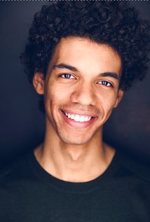 Актер Джонатан Брэйлок