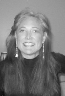 Актер Люсинда Льюис