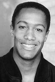 Актер Усон Илам