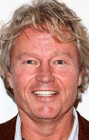 Актер Джон Сэвэдж