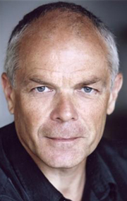 Актер Бернард Ланно