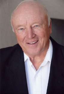 Актер Том Финнеган