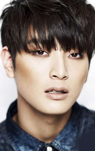 Актер Чон Чин Ун