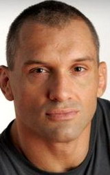 Актер Ли Вильнёв