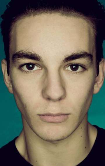 Актер Рори Дж. Сапер