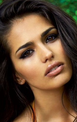 Актер Сара Саламо