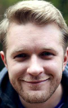 Актер Антон Денисенко