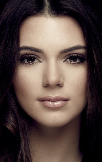 Актер Кендалл Дженнер