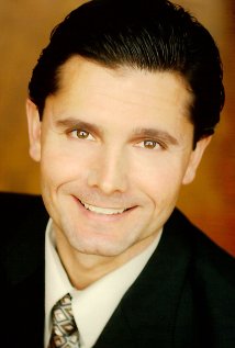 Актер Денни Хазен