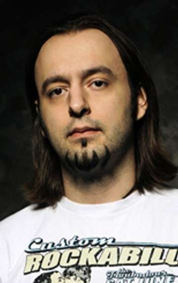 Актер Артур Мирзоян