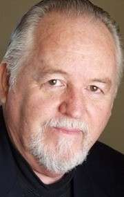 Фото Дэкин Мэтьюз