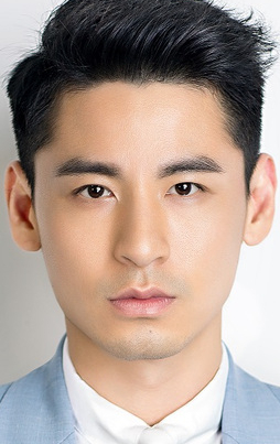 Актер Цянь Юнчэнь