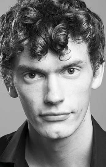 Актер Эд Бирч