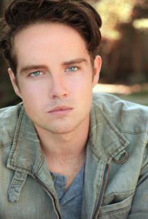 Актер Гаррет Этан Уиттингтон