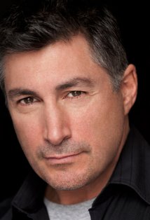 Актер Тони Коста