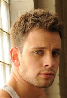 Актер Стив Кавано