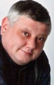 Актер Сергей Серов