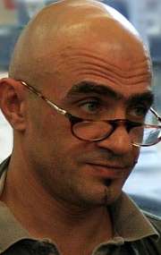 Актер Юрий Шумило