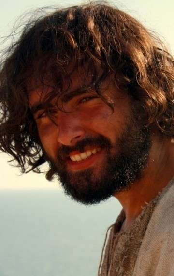 Актер Максим Дугишов