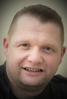 Актер Крэйг Карр