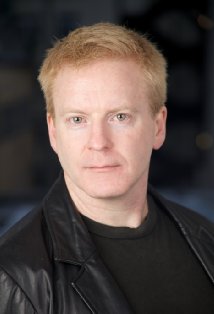 Актер Том Уэлехан