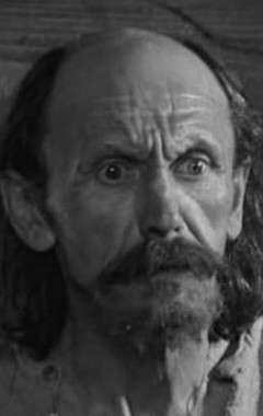 Актер Александр Сажин