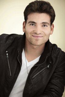 Актер Израэль Холл