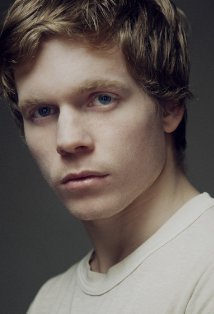 Актер Тайлер Эллиот Бурк