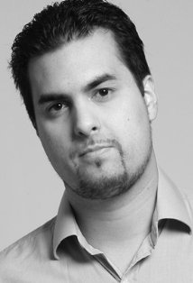 Актер Нил Александр Смит