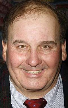 Актер Эрни Сабелла