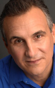 Актер Пол Люссье