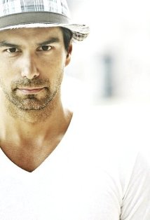 Актер Мак Кур