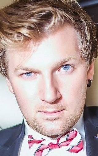 Актер Сергей Макаров