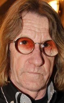 Актер Александр Кавалеров