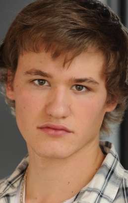 Актер Дилан Плэйфейр