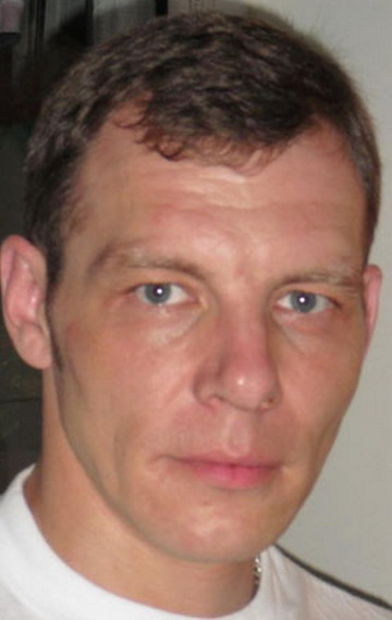 Актер Олег Чевелев